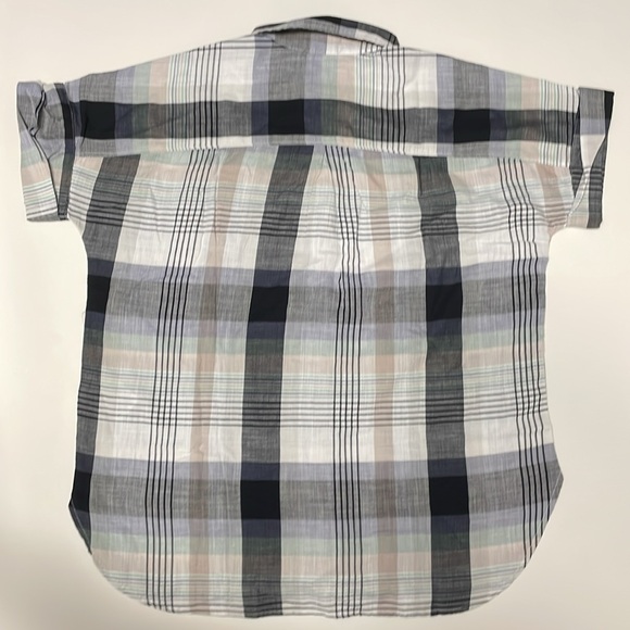 Carhartt Women’s Short Sleeve Loose Fit Woven Button Front Plaid Stripes NWT - Picture 2 of 5